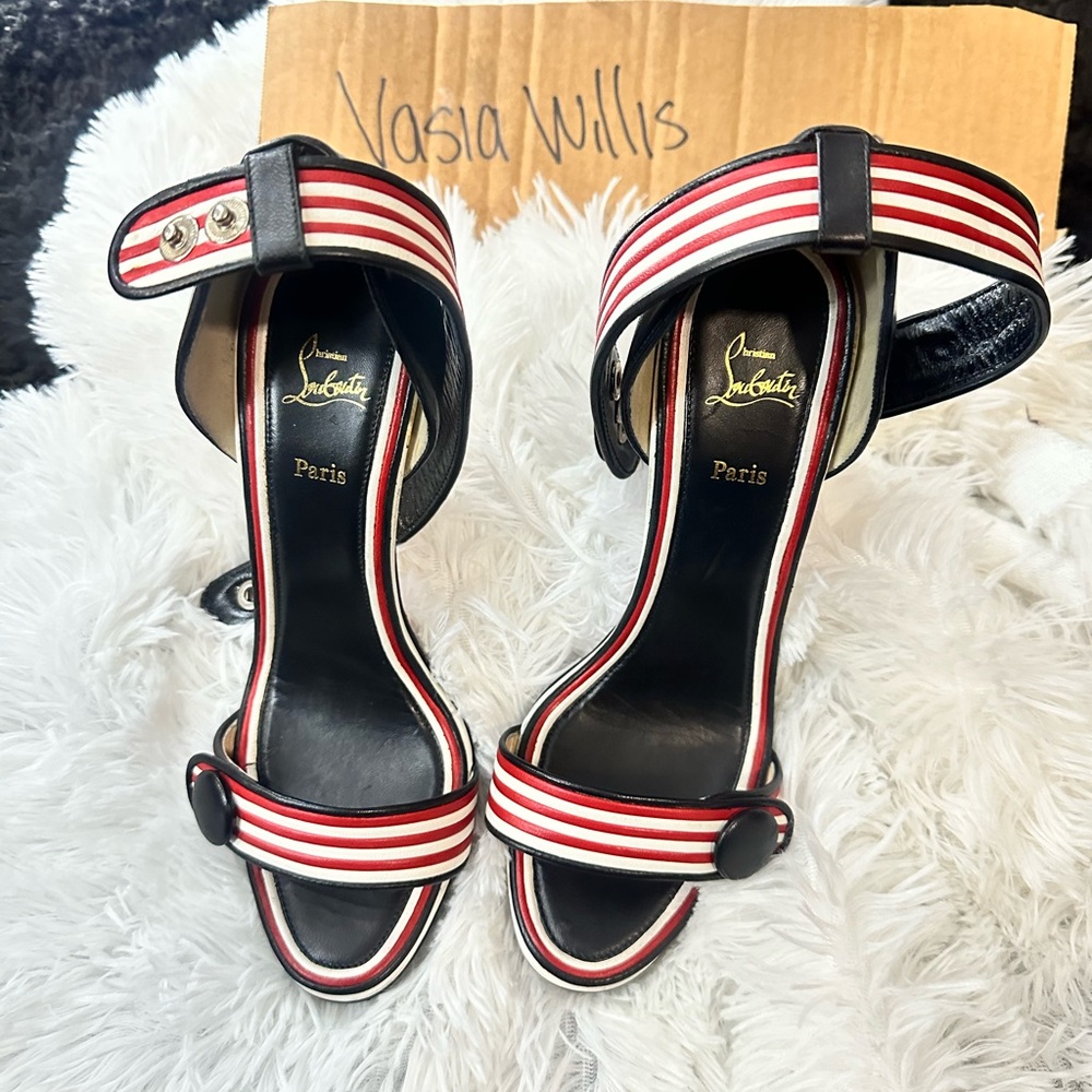 Louboutin heels barely used in great condition, authentic